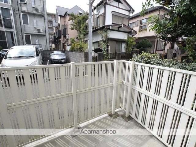 プティメゾンクールの内装写真
