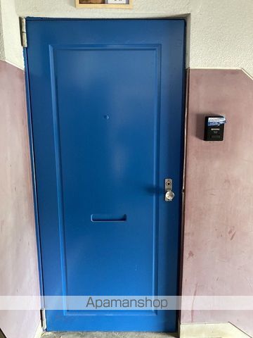 城山パレスの玄関写真