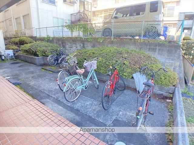 インテレクチュアルビルの外観写真