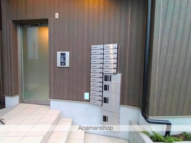 シャンテー長尾の玄関写真
