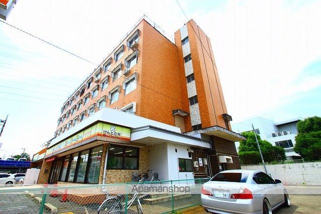 鶴ヶ岡マンションの外観写真