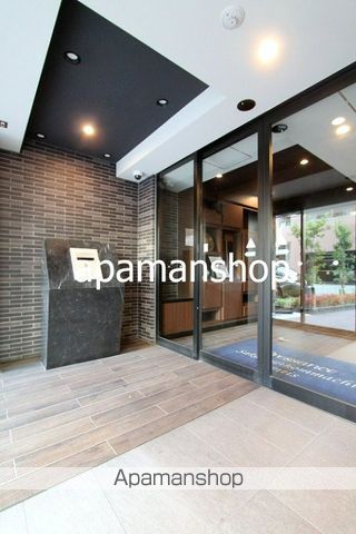 PRESSANCE堺筋本町センティスの玄関写真