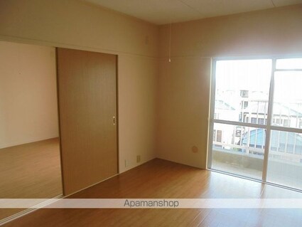 カーサ秦泉寺[3LDK/76.44m2]の内装3