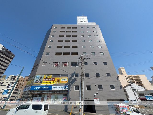 平和ビルの外観写真