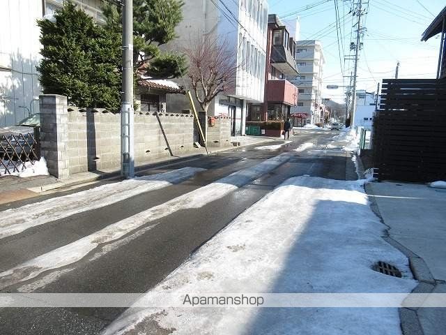 クリスタルの周辺写真