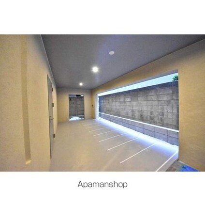 モダンテラス南青山[1LDK/26m2]の共用部2