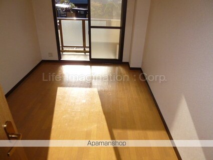 ＫＵＬＴＯＮ[1K/24.6m2]のリビング・居間