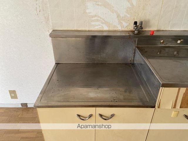 屋島ハイツ A棟の内装写真
