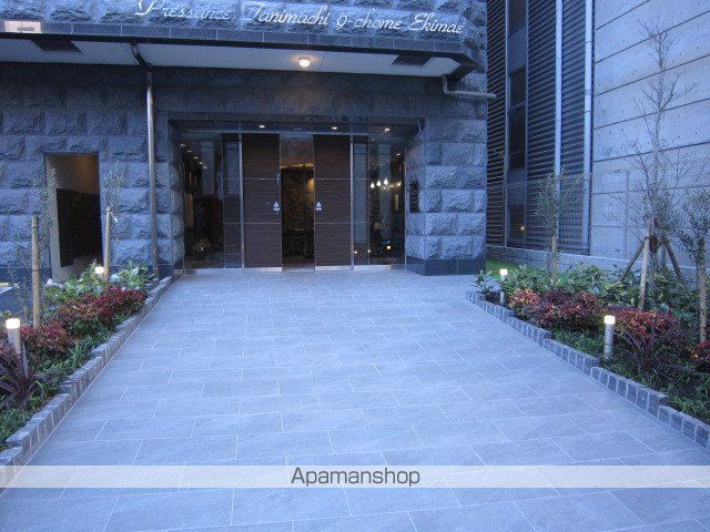 プレサンス谷町九丁目駅前の外観写真