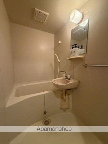 易居町戸建の内装写真