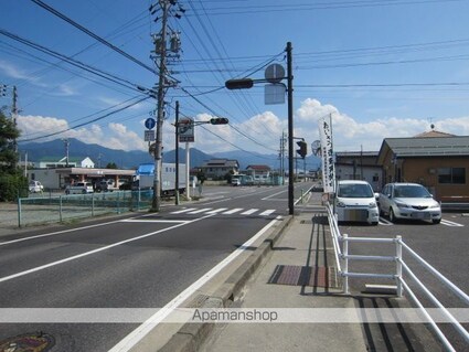 ラピィエル[1LDK/41.48m2]の周辺2