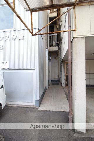 レジデンス伊島Bの玄関写真