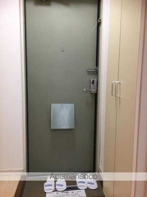 クリスタルハイツ[1K/16.31m2]の玄関