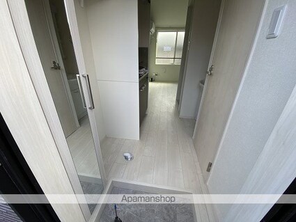 東京都中野区若宮２丁目[1R/12.65m2]の玄関