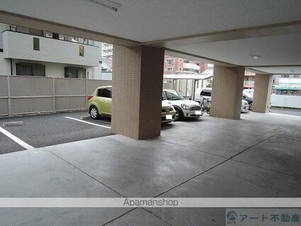 ＩＮＧ－αＡＮＮＥＸ[1LDK/40.32m2]の駐車場3