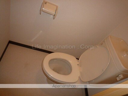 ロイヤルガーデン弐番館[1DK/31m2]のトイレ