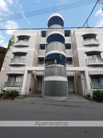 成起マンションの外観写真