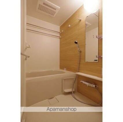 コンフォリア本駒込一丁目[1LDK/41.79m2]のバス