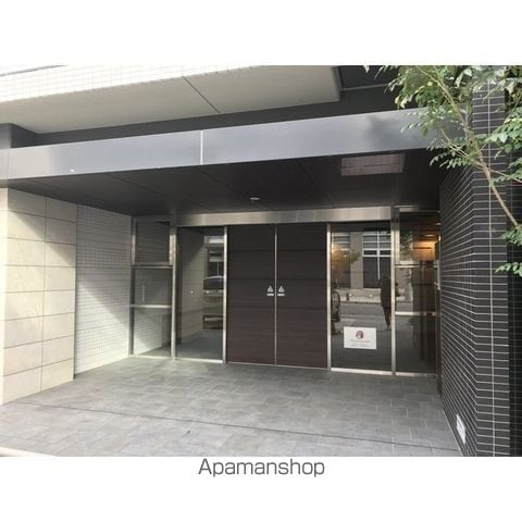 コンフォリア心斎橋EASTの外観写真