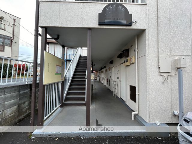 ヒルズ狭山の玄関写真