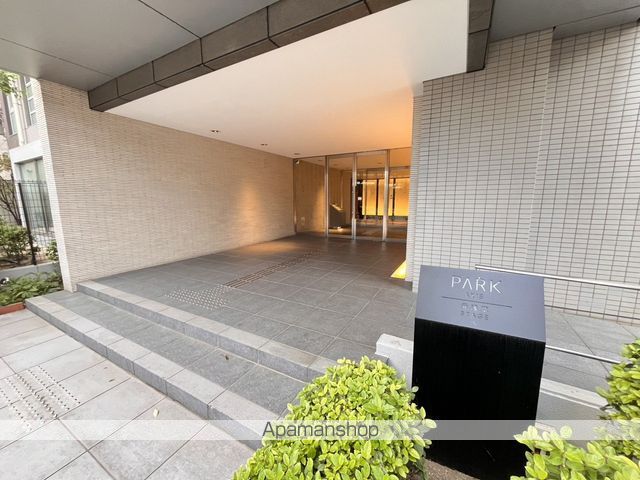 パークアクシス元浅草ステージの玄関写真