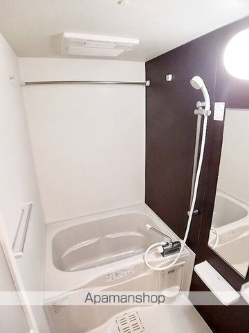 SOL LEVANTE 国府の内装写真