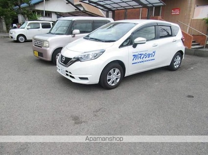 和歌山県和歌山市六十谷[2LDK/55.78m2]の駐車場3