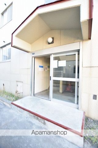 MOマンションの玄関写真