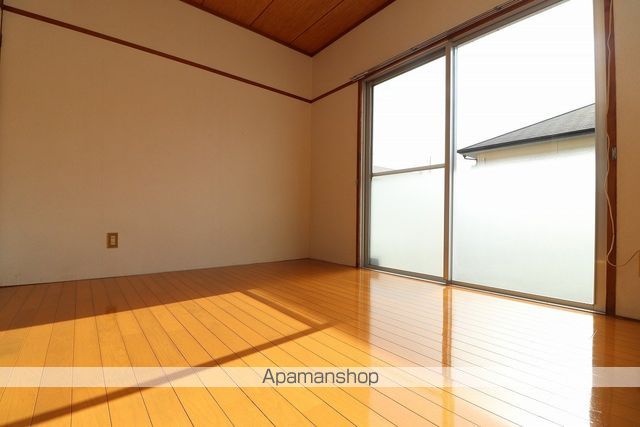 西原台ハイツの内装写真