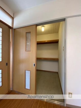 カーサ松村[3DK/64.03m2]の収納