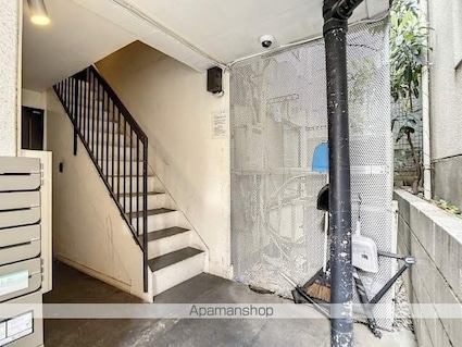 ルームズ北沢[1R/11.05m2]の外観4