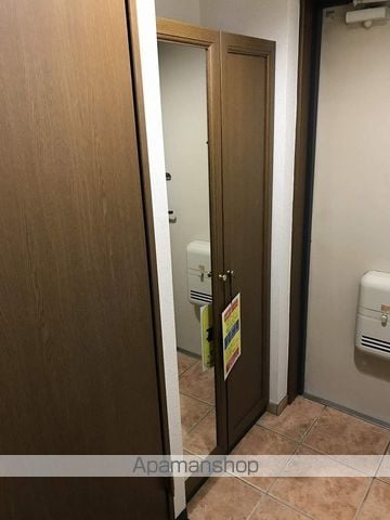 サプリーム神田の内装写真