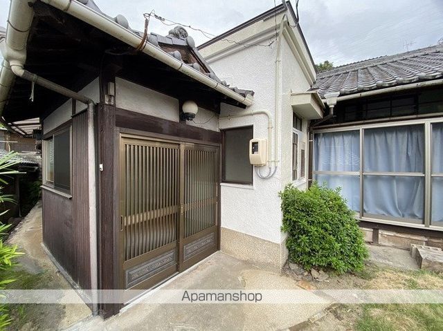 呉市 1階建 築57年の玄関写真