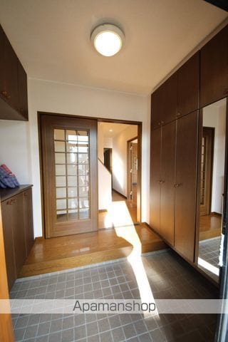 札幌市厚別区 2階建 築32年の内装写真