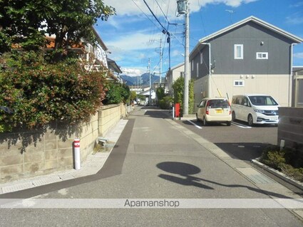 長野県松本市井川城１丁目[3LDK/68.25m2]の周辺6