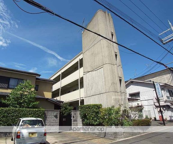 吉岡マンションの外観写真