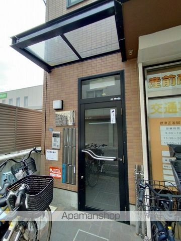 ブロッサムコートの玄関写真