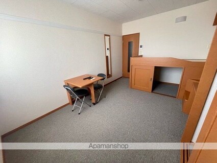 レオパレスルアラルあづみ野[1K/23.18m2]のリビング・居間2