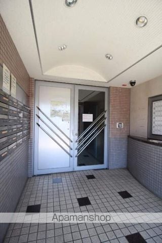 アルファ京町の玄関写真