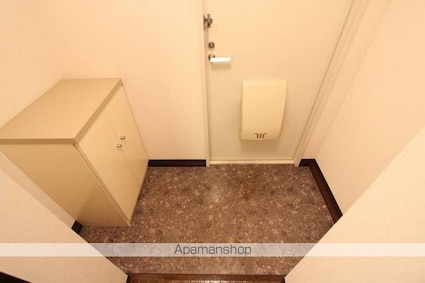 屋島フレグランス[3K/50.69m2]の玄関