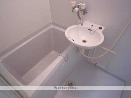 グリーンヒル北仙台[1K/24m2]のバス