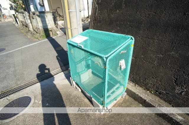 メゾンド・アイリスの玄関写真