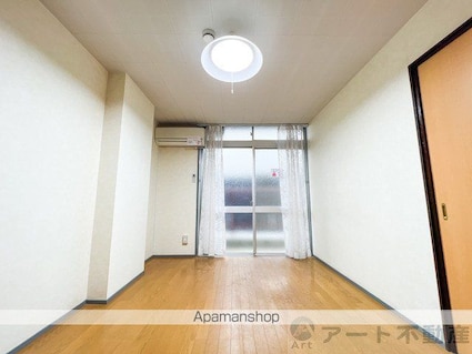 メイプルハウス御幸[2K/32m2]のリビング・居間