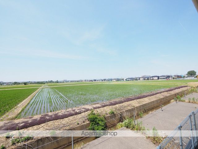 アトリオ小新 Bの玄関写真