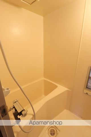 オリーブの内装写真