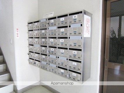長野県長野市三輪９丁目[1R/17.4m2]のエントランス