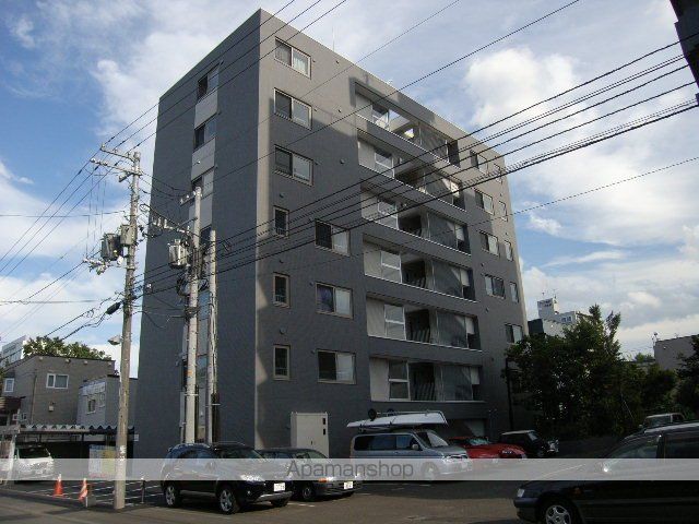 サムティ学園前の外観写真