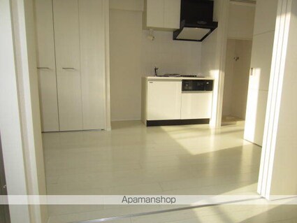 ハイリーフ上野[1R/25.12m2]のリビング・居間