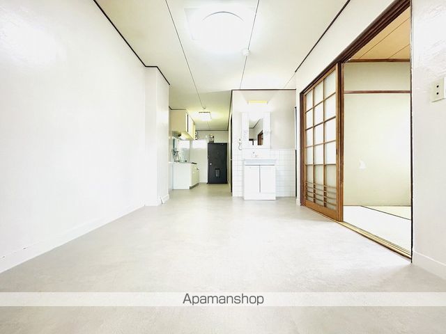 田中マンションの内装写真