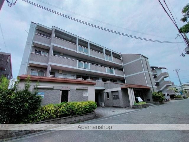 ドゥヴァンルパルク川村